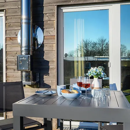 Meeresbrise 度假居 *